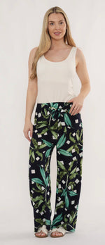 7824 Tropical Leaf Print Dip Back Top