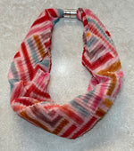 MM2009 Magnetic Scarf Bold Print