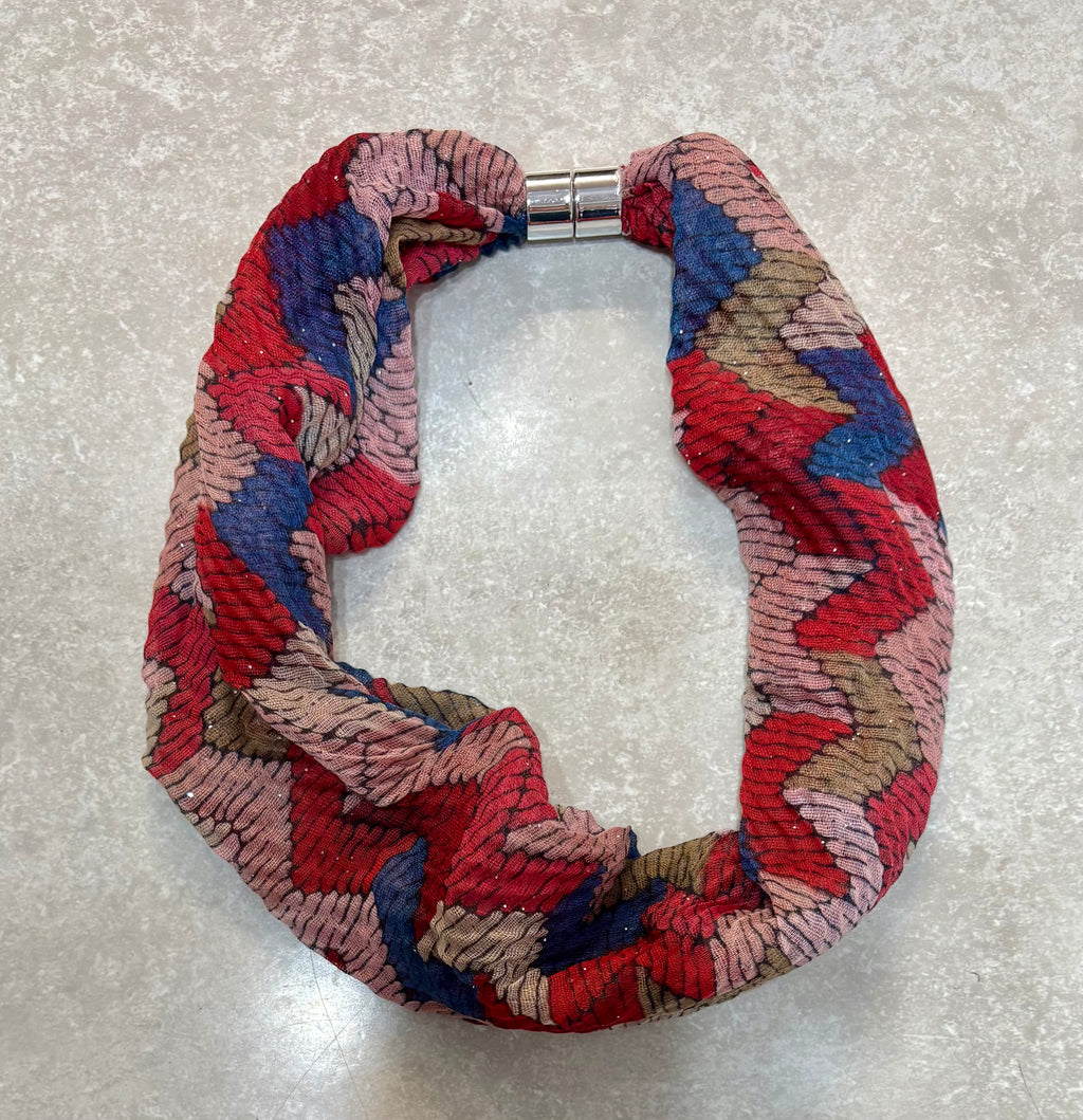 SHMM1163 Retro Print Magnetic Scarf