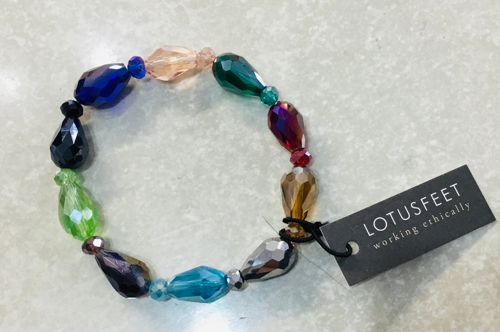 HS8B Crystal Rainbow Bracelet