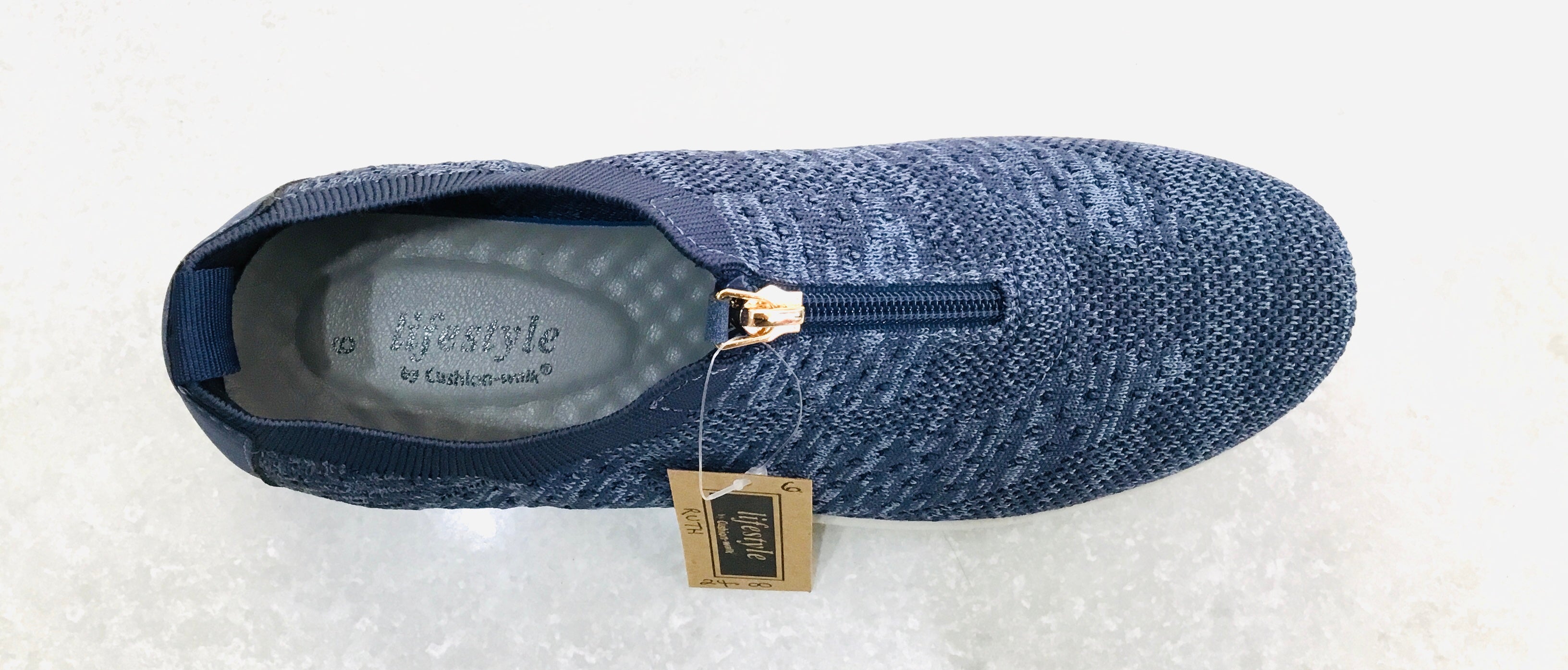 Cushion Walk Ruth Zip up Trainer
