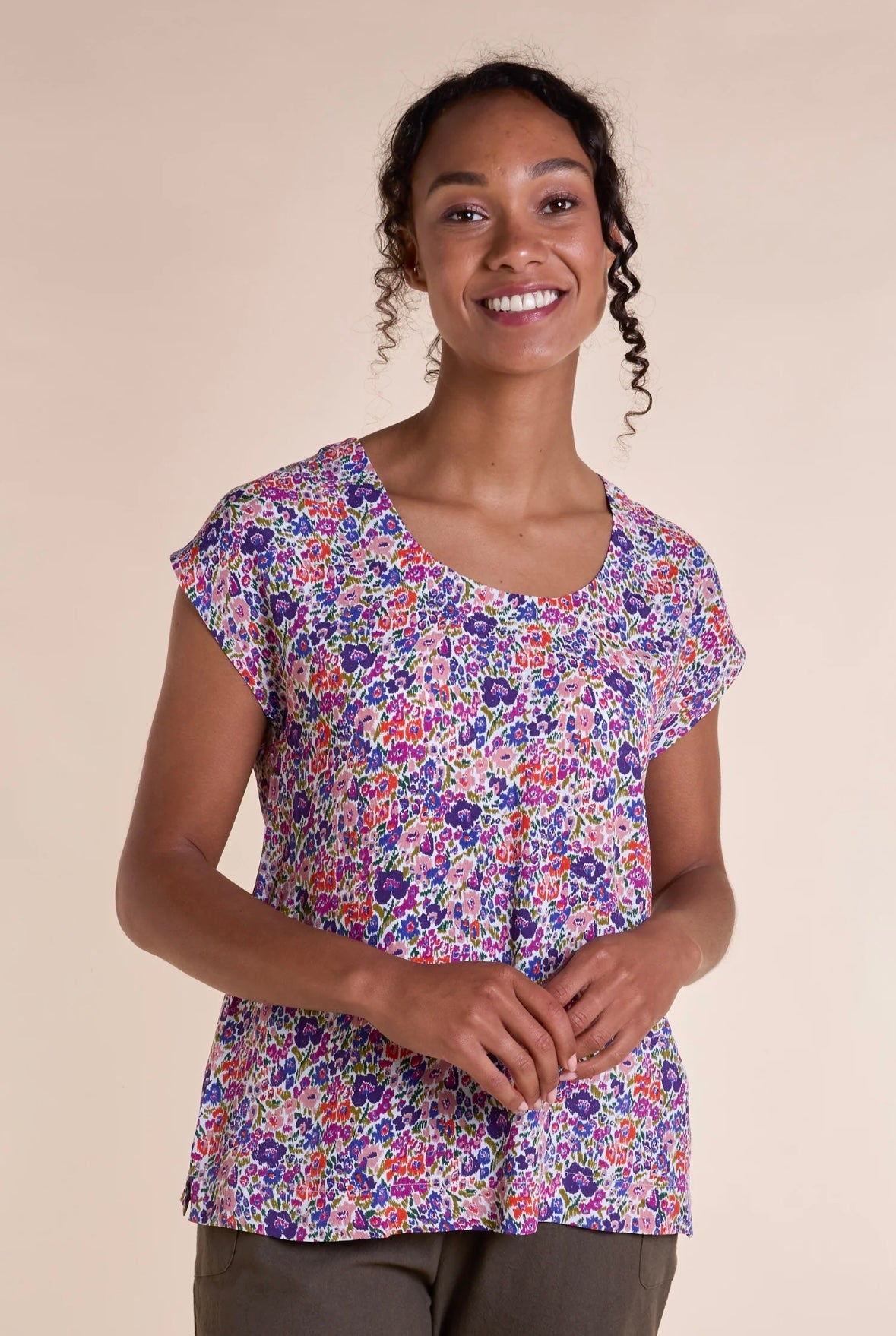 WD4132 Pansy Viscose Crepe Easy Top