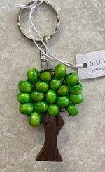 ED107 WOODEN TREE KEYRINGS