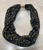 SHMM1387 Floral Print Magnetic Scarf/Necklace