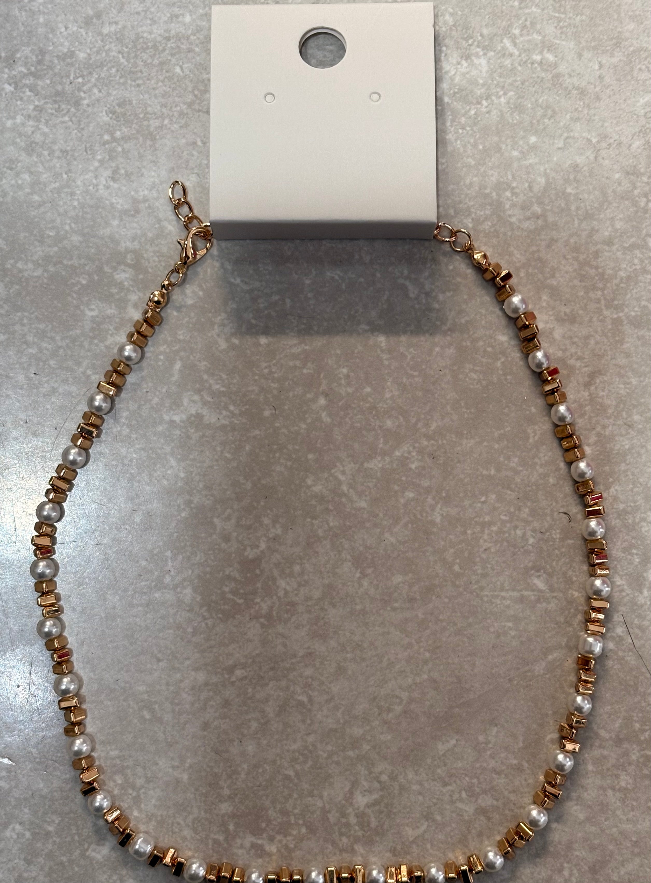 2011133 Pearl & Gold Necklace