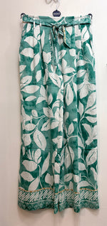 7871-A Floral Top