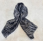 PS6870 Animal Print Scarf