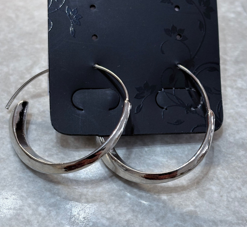 205029 Silver Tone Round Earrings