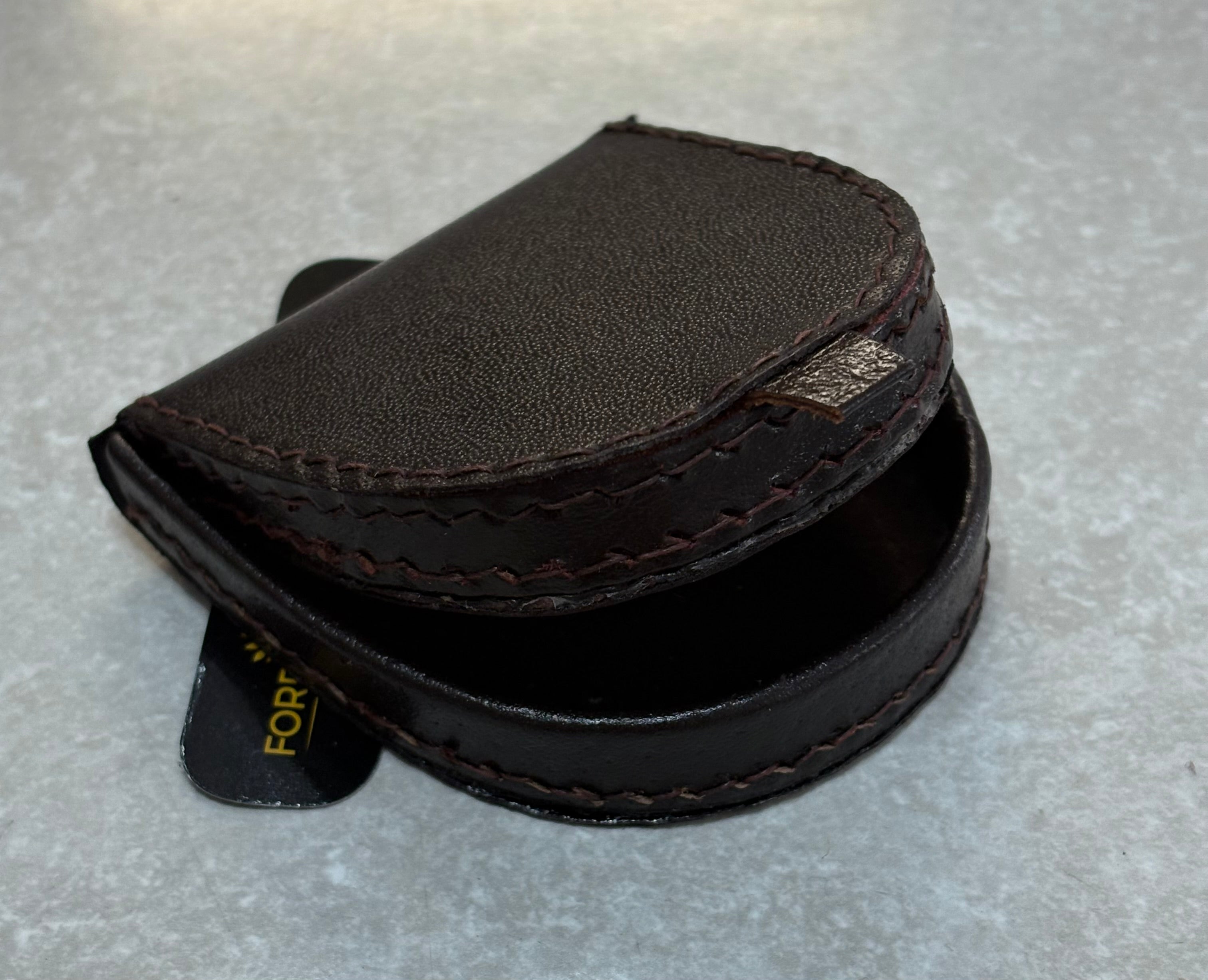 SL05 Horseshoe Wallet