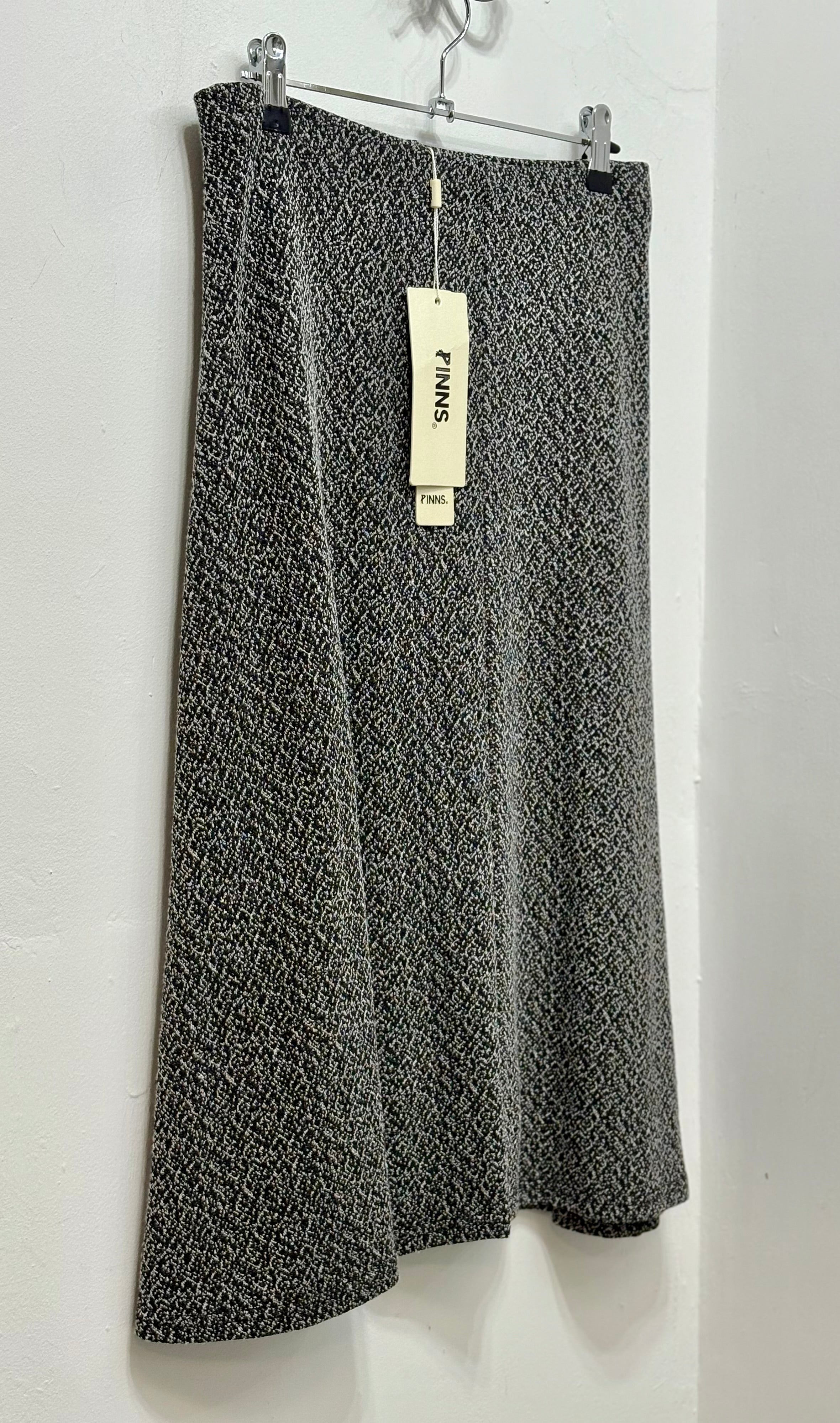 532SK Salt & Pepper Skirt