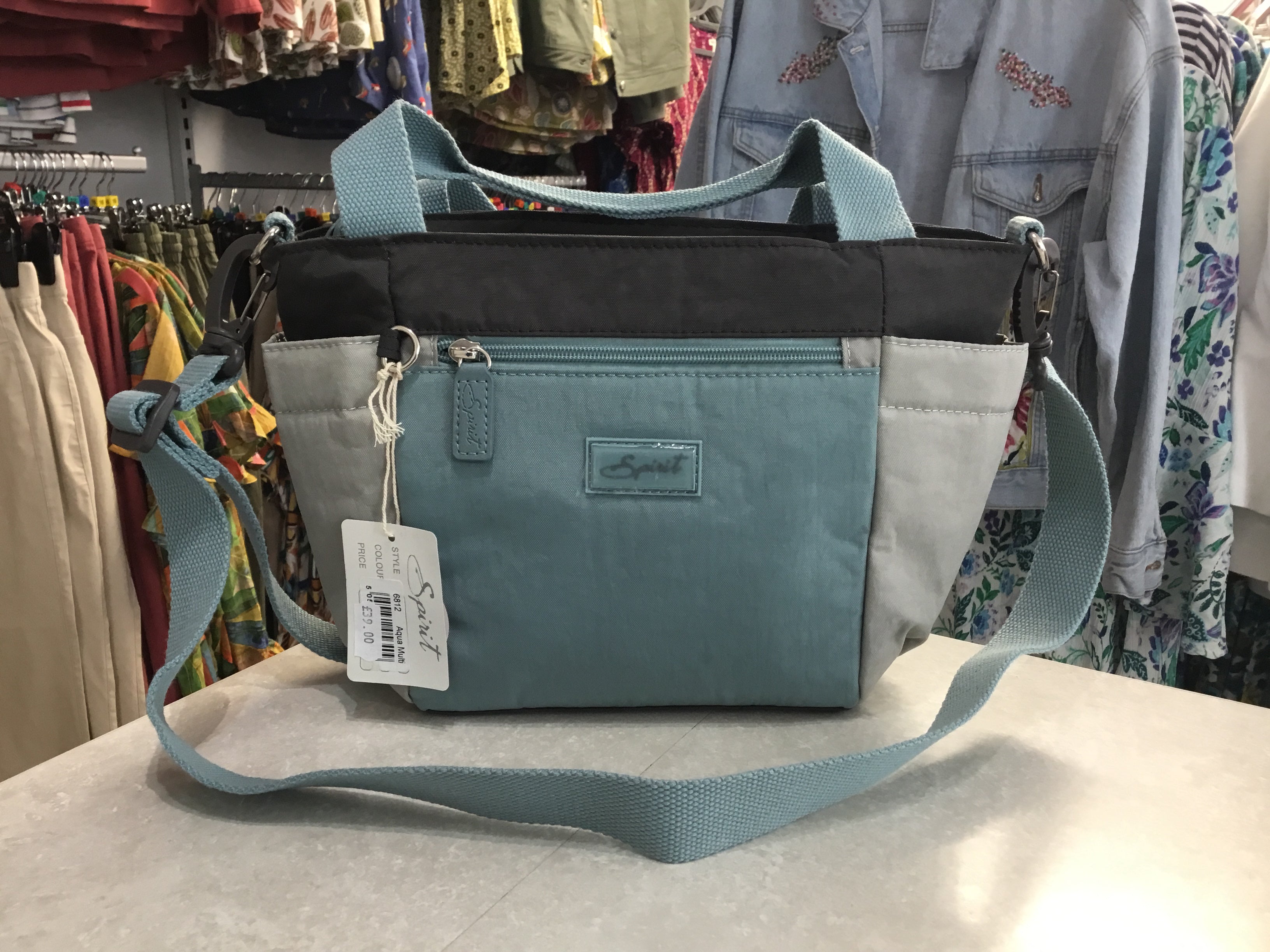 6812 Spirit Hand Shoulder Bag