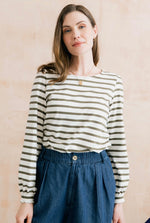 LM26514 CAROLINE STRIPED ORGANIC COTTON JERSEY TOP OLIVE/ECRU