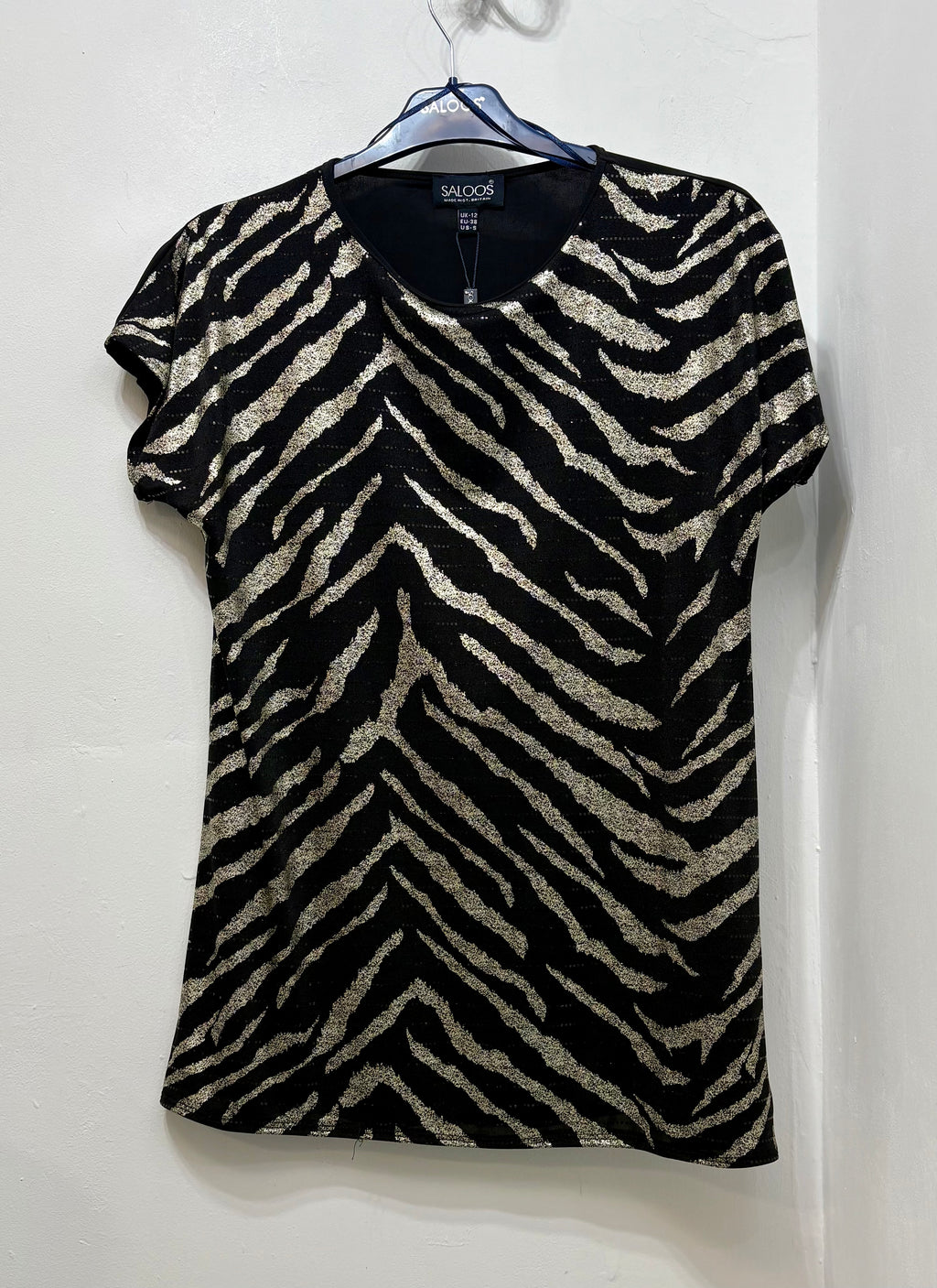 6025 Black & Gold Sparkling Top