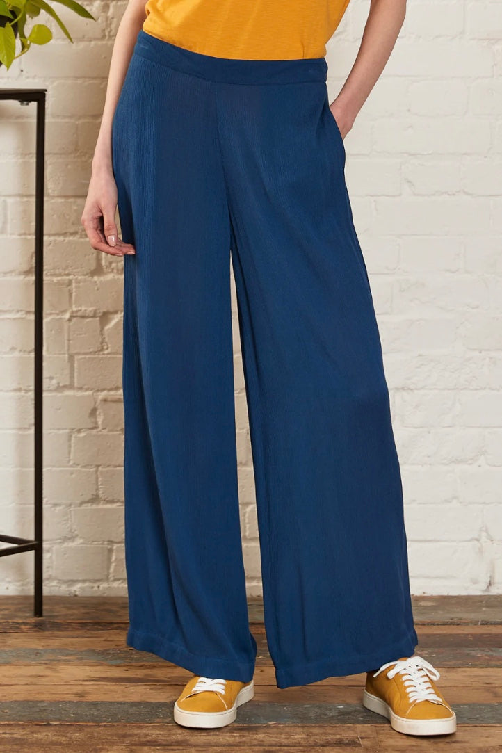 VC1060 CRINKLE VISCOSE WIDE LEG TROUSERS