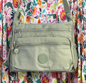 LL-250 Multi Pocket Crossbody Bag