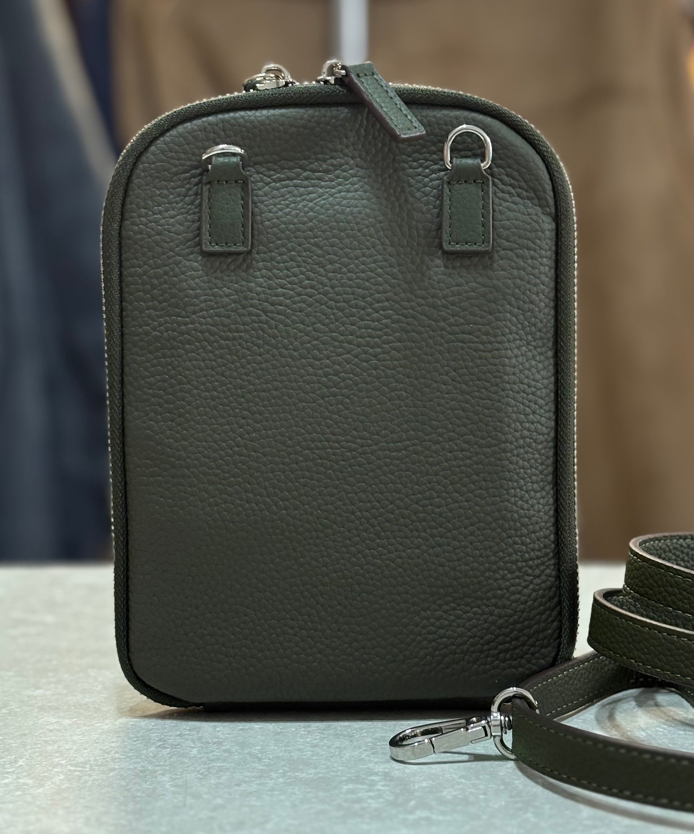 12585 Leather Phone/Slim Crossbody Bag