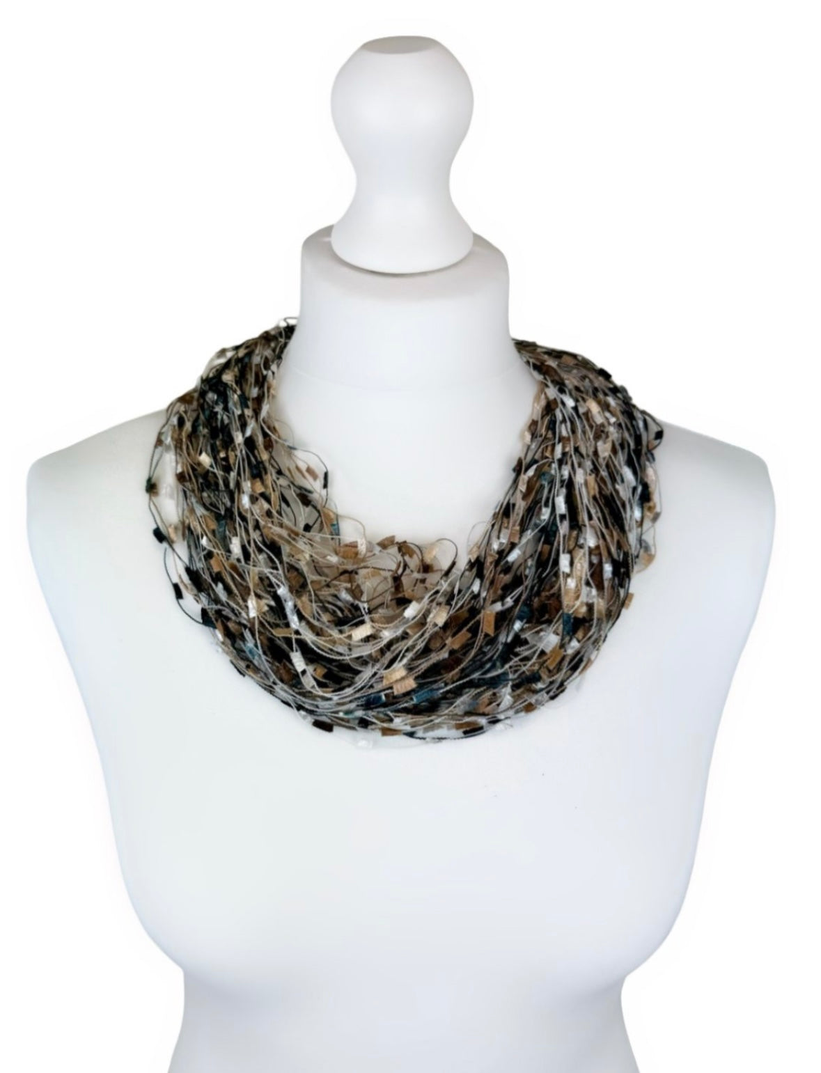 SHMM1385 Magnetic Multi Strand Necklace