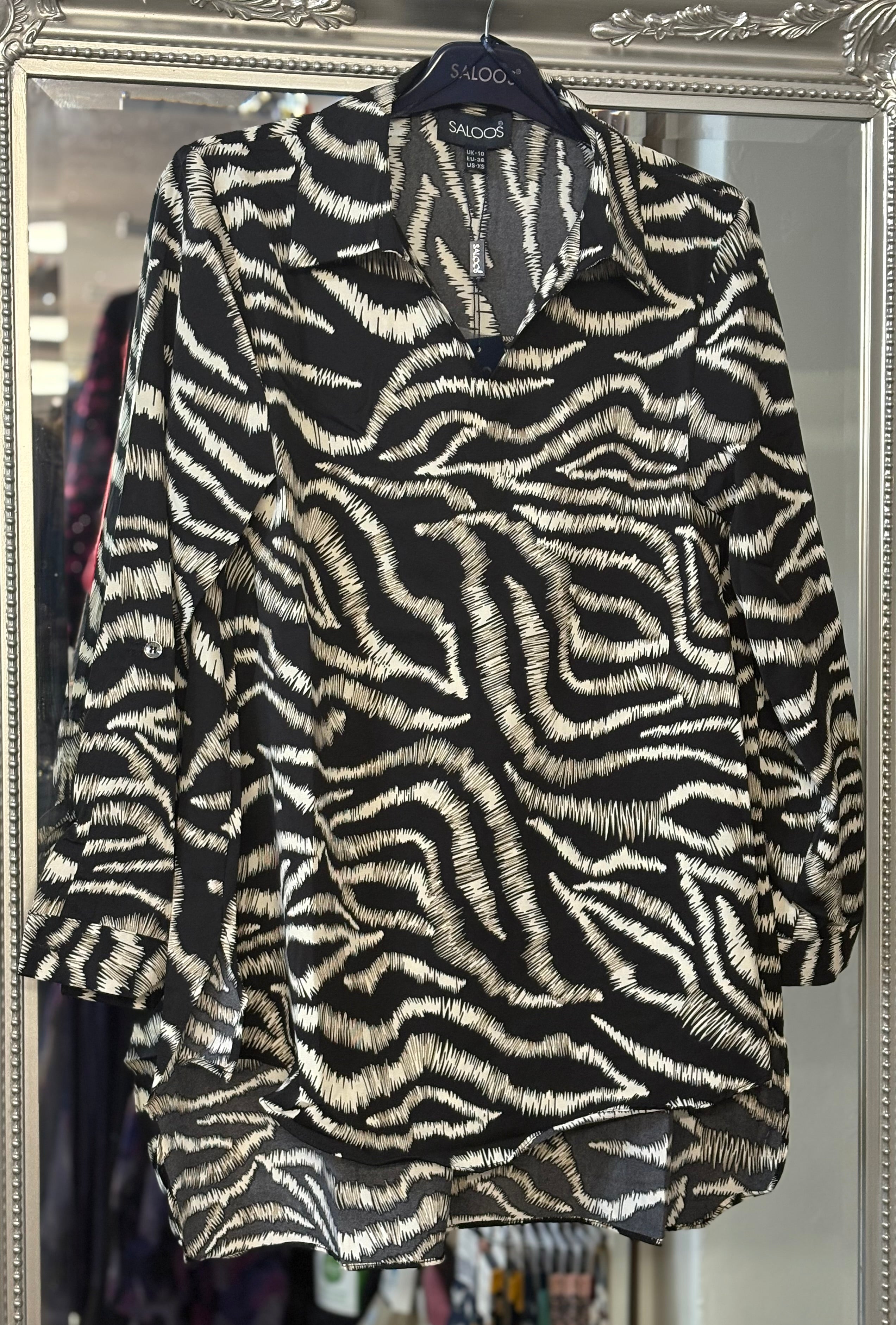 7600 Black Printed Top