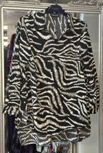 7600 Black Printed Top