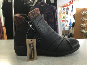 Felicity Comfort Walk Boot Black