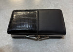 4221 Twist Clasp Purse
