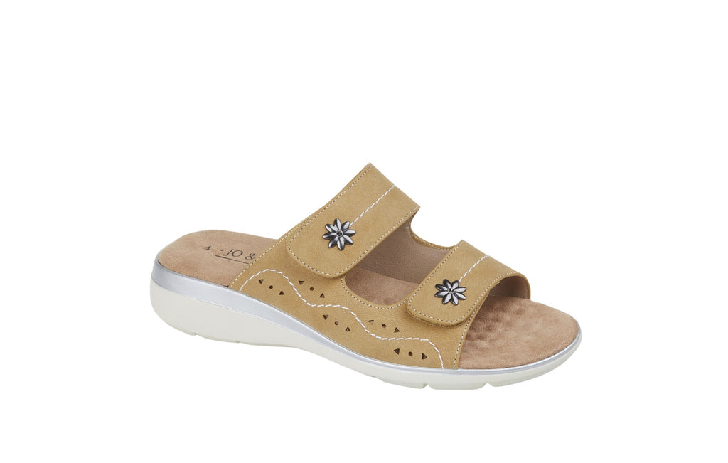 Meredith Sandal