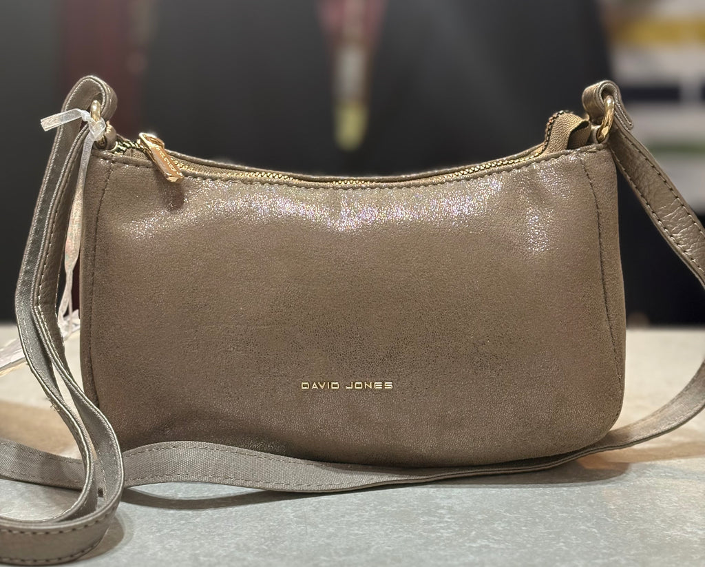 CM6836 Ancient Gold Bag