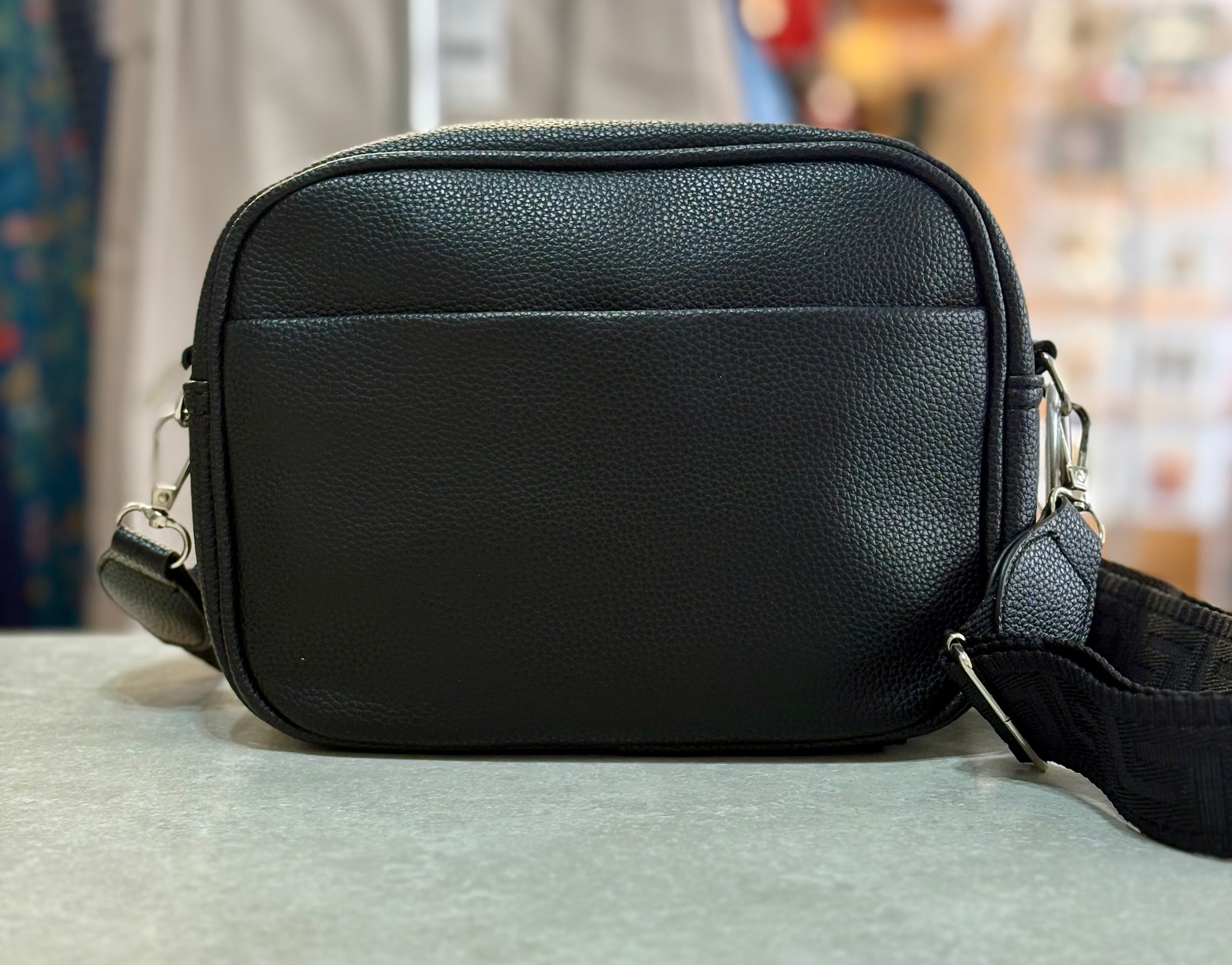 74 CAMERA BAG
