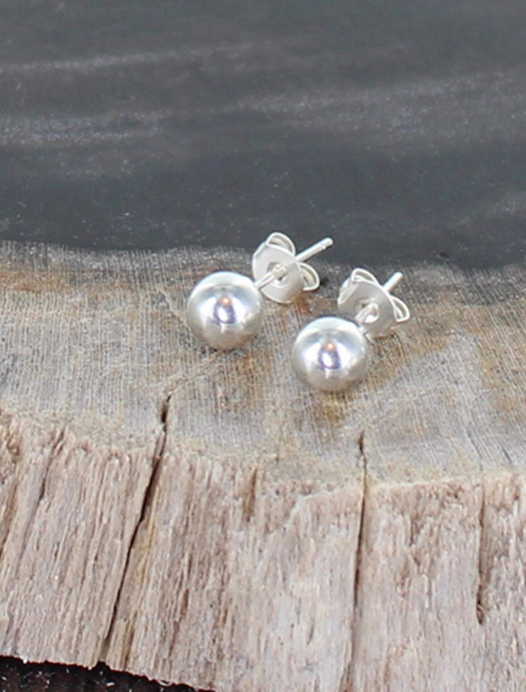 SP210 SIMPLE BALL STUD EARRINGS [SILVER-PLATE]