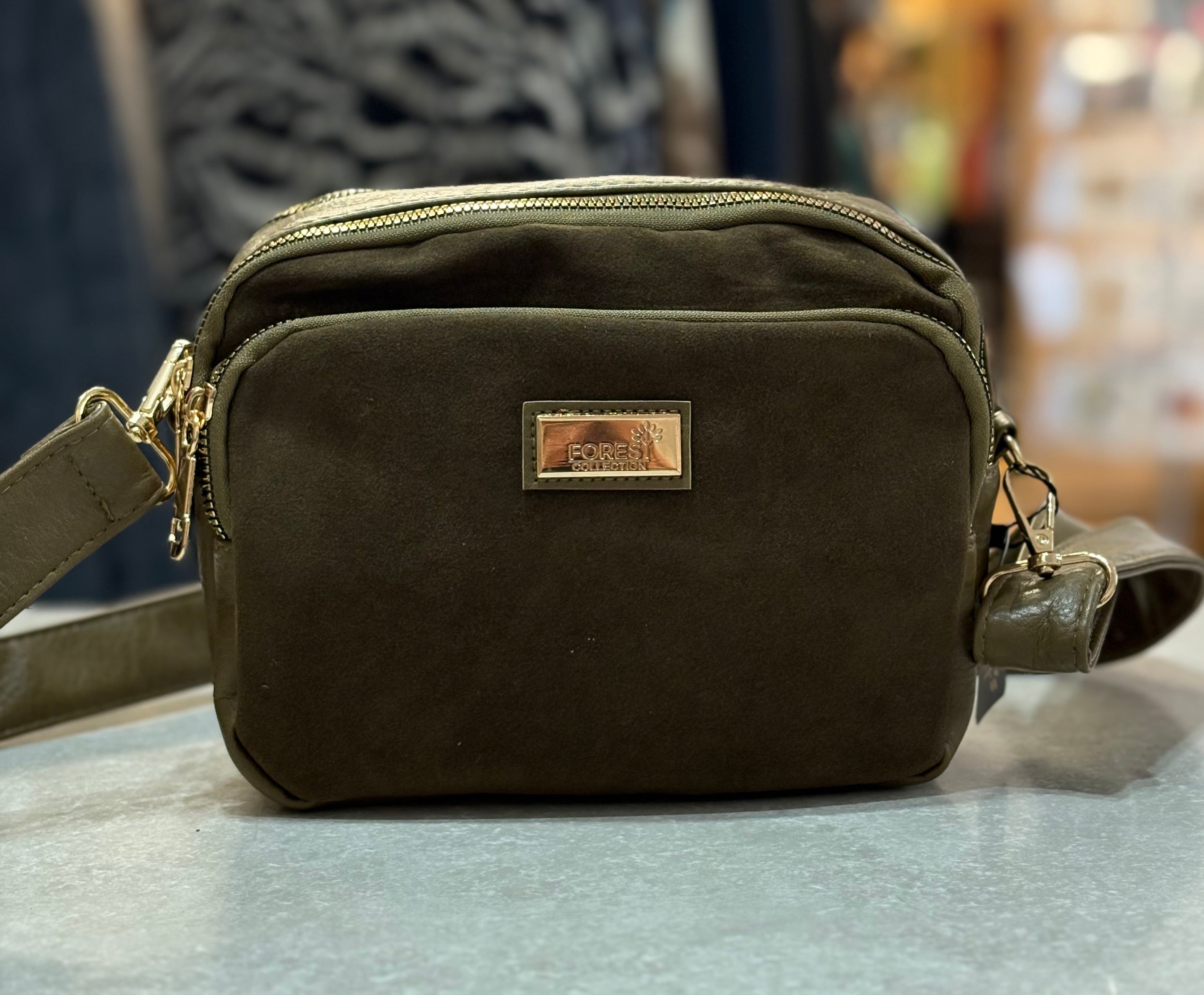 G196 Faux Leather Camera Bag
