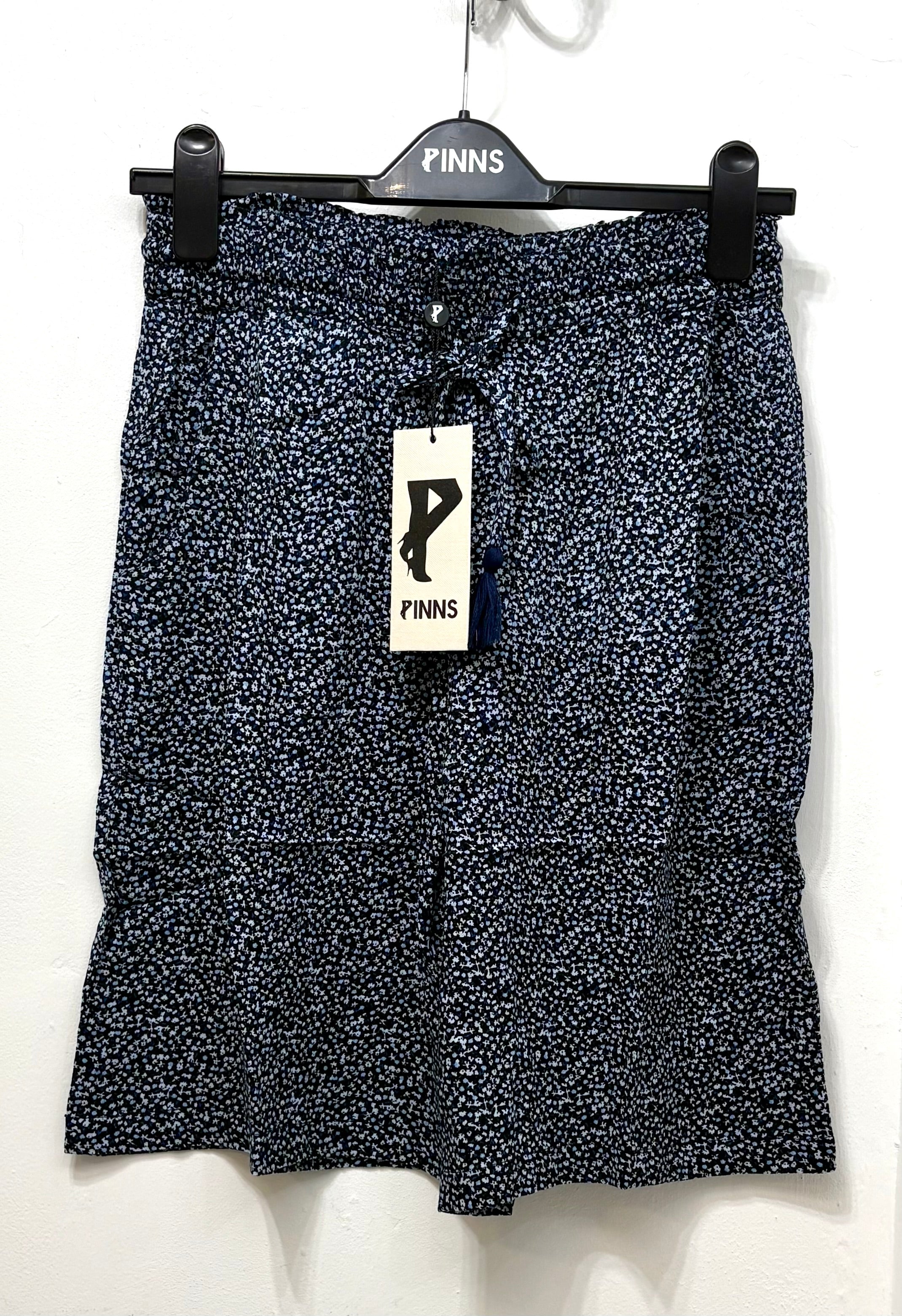 661SH NAVY DITSY SHORTS