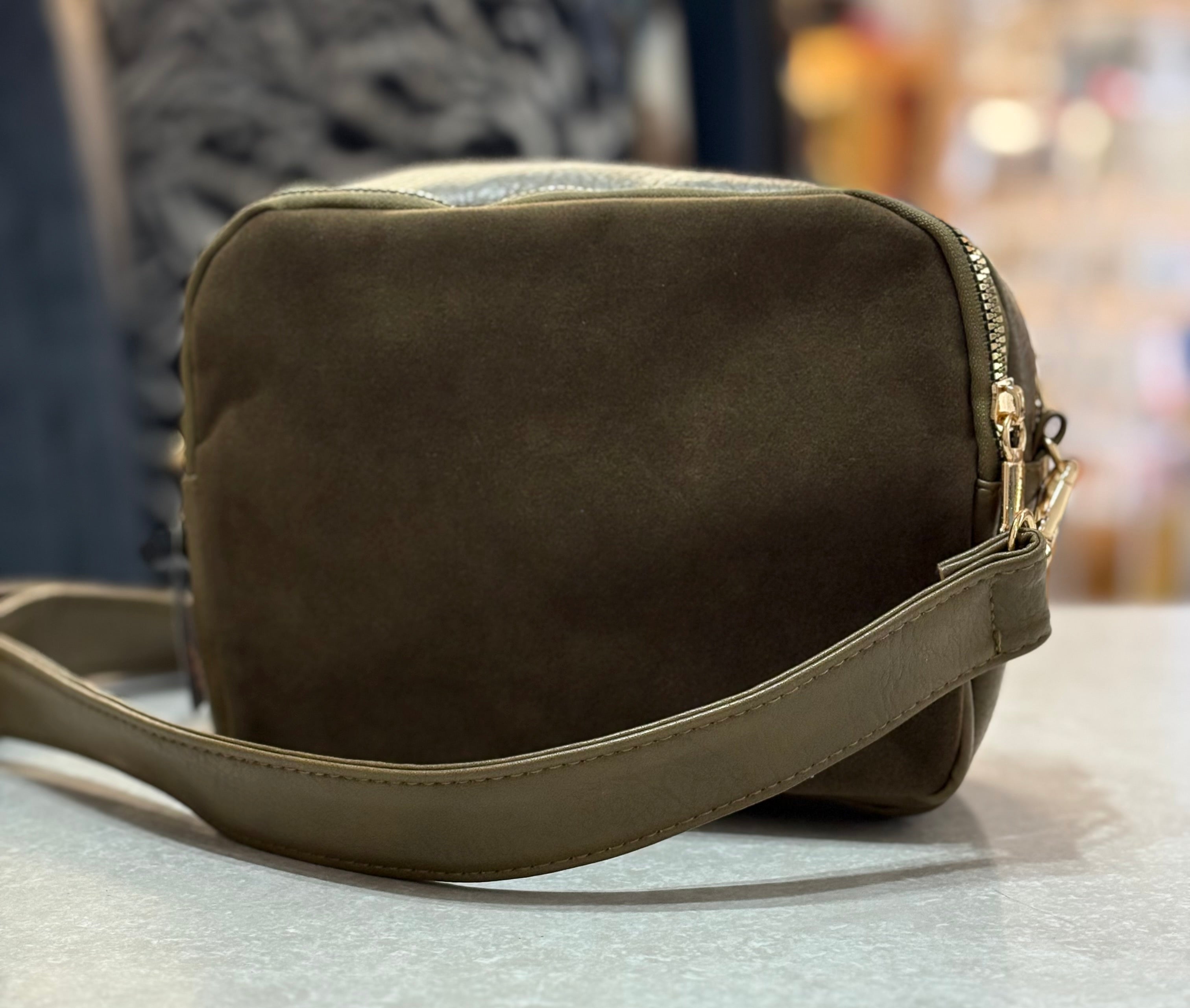 G196 Faux Leather Camera Bag