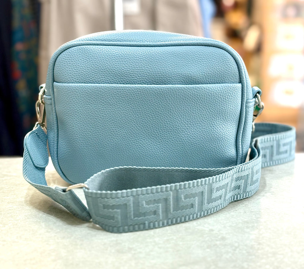 74 CAMERA BAG