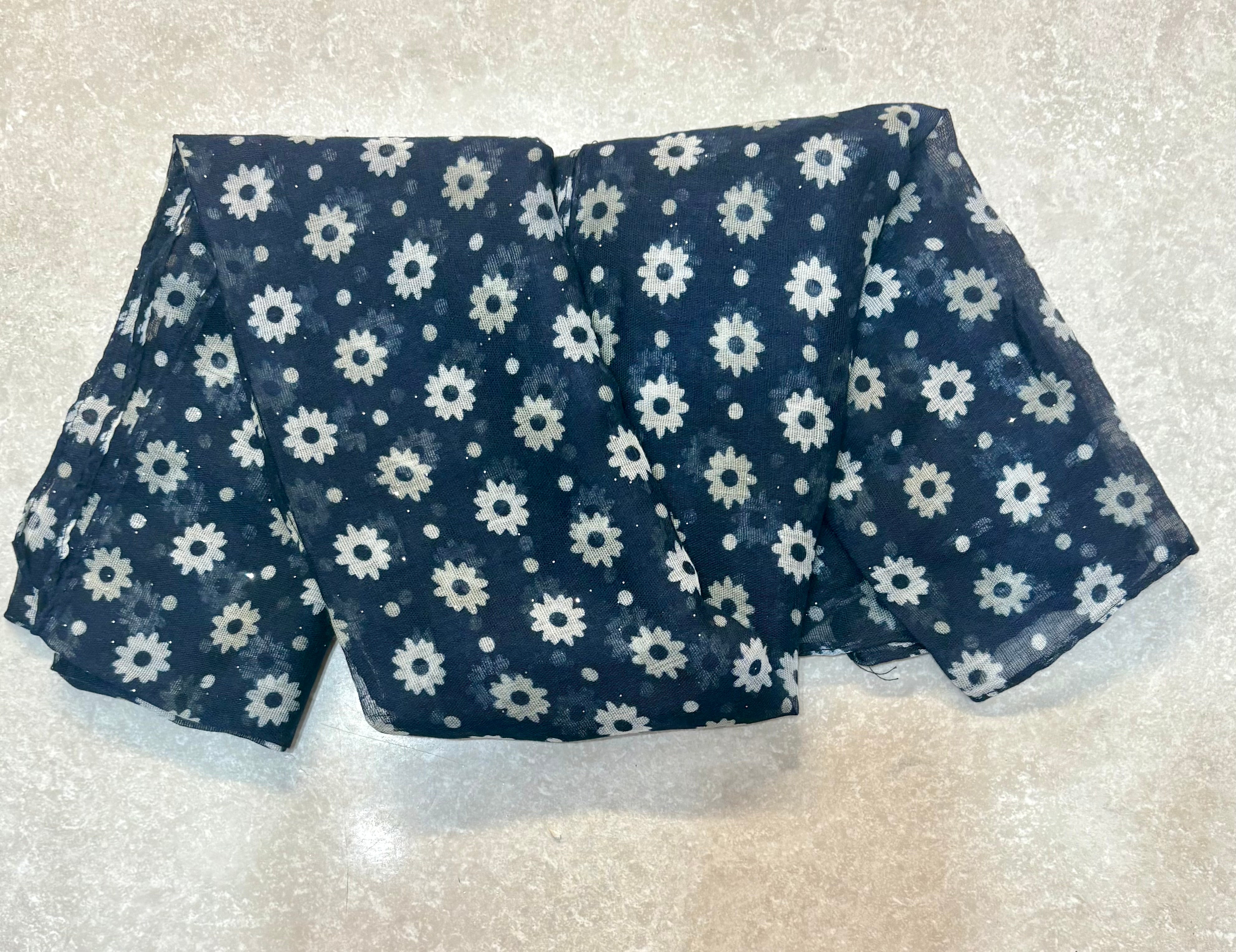 PS6788 Daisy Print Scarf with sparkle