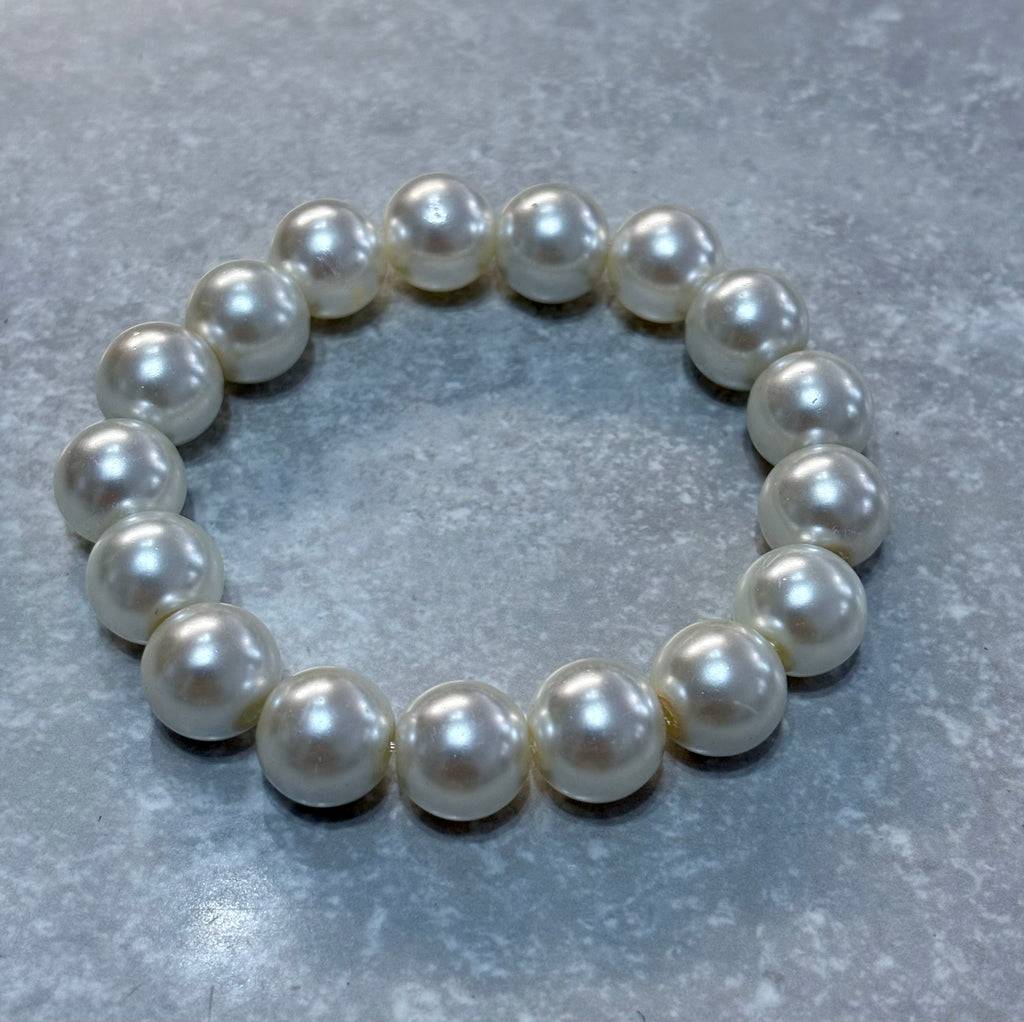 102 Pearl Bracelet Large beads