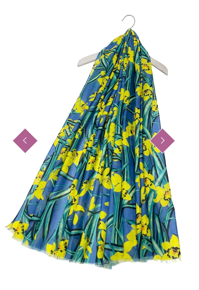 7718 Daffodil Spring Floral Frayed Scarf