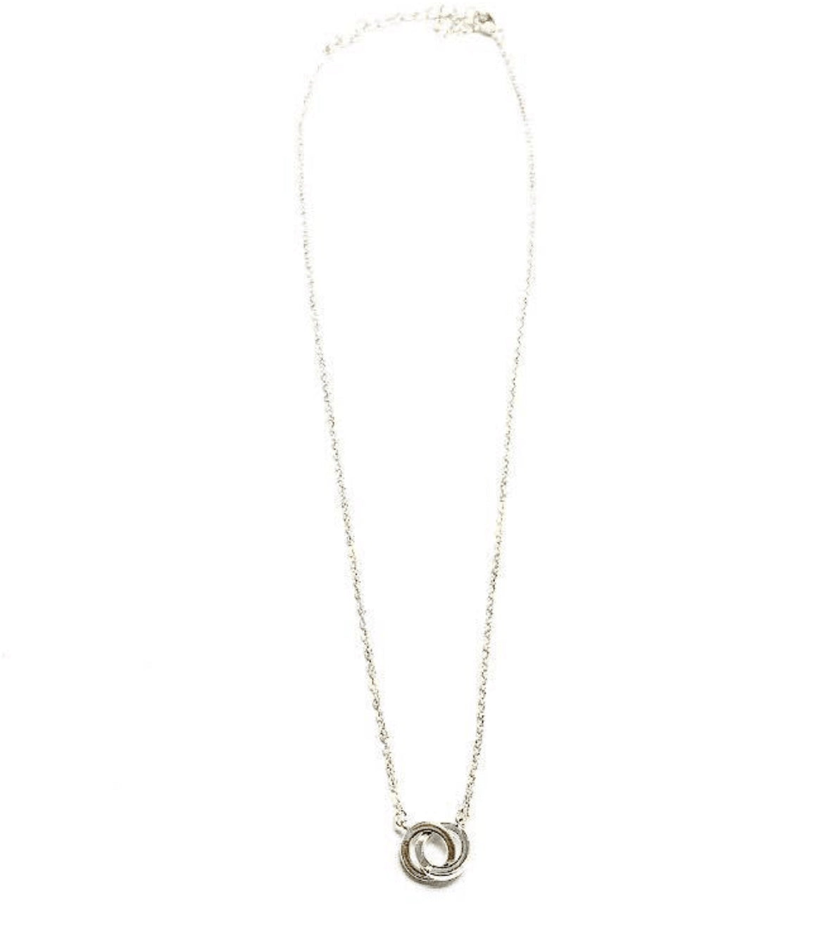 T9567 Love Circle Pendant