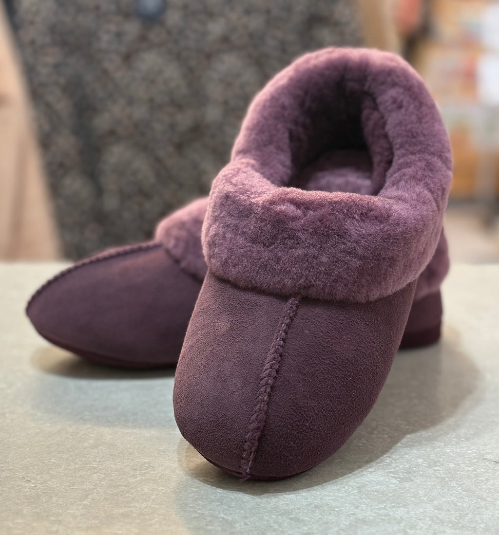 ECL929 Sheepskin Lined Slipper Boot