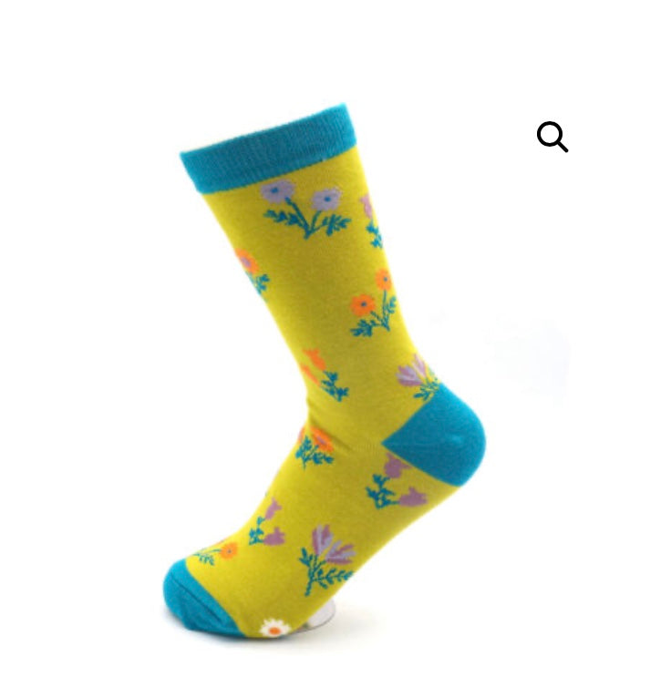 Sks225 Dainty Floral Socks Lime