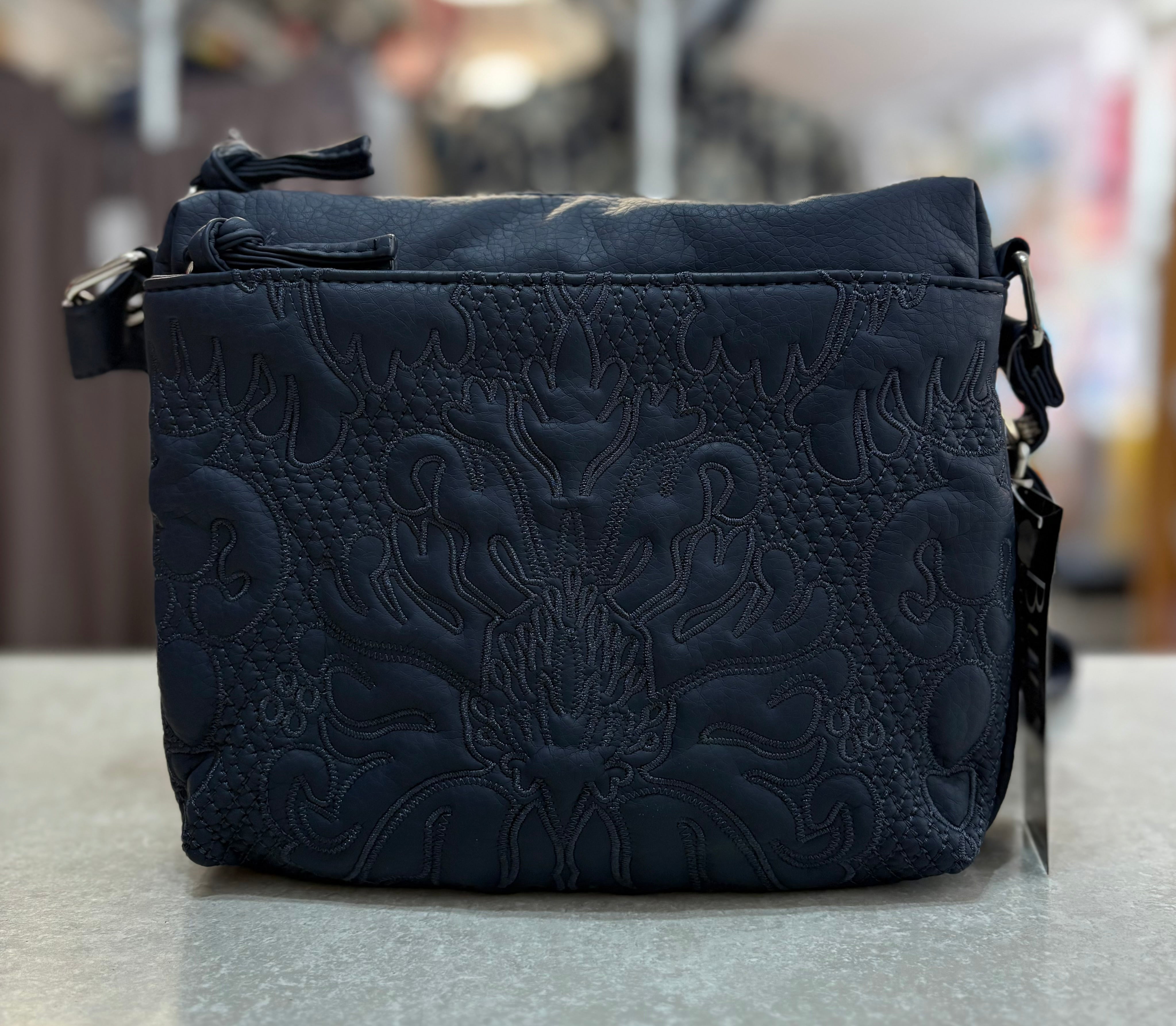 5112 Quilted Crossbody Bag