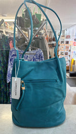 6773 Shoulder Bag