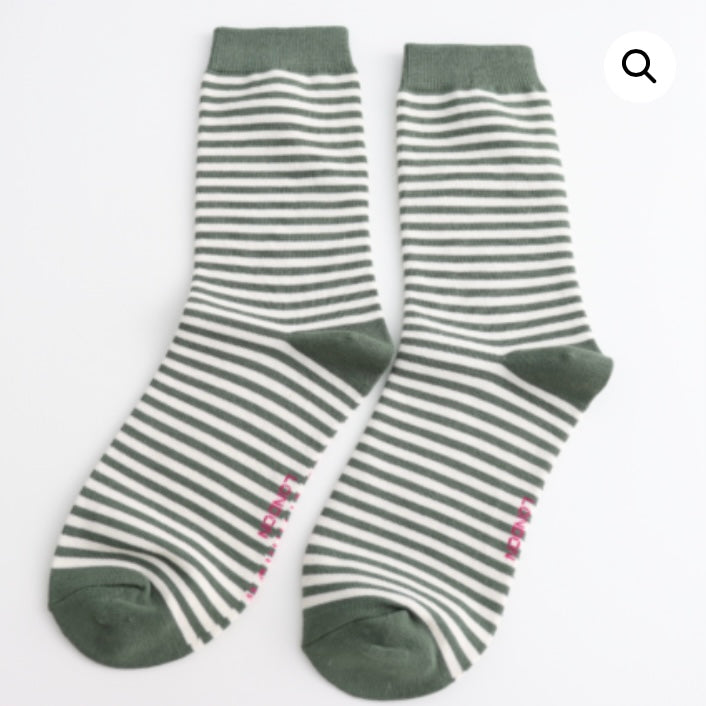 SKS543 Simple Stripes Socks