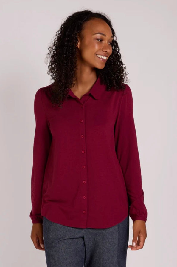 BC4214 PETER PAN COLLAR SHIRT
