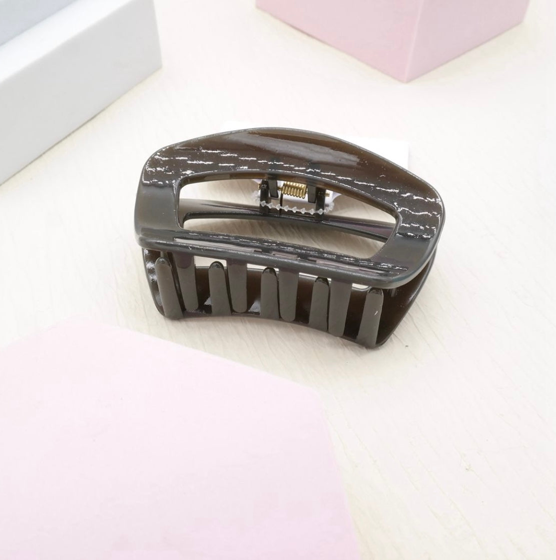 HC1098 Arch Green Hair Claw Clip