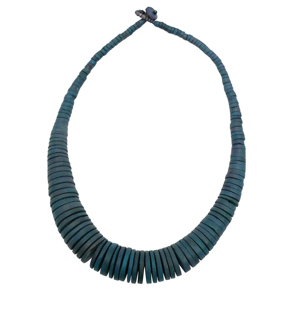 NK614 Graduated Coco Disc Necklace