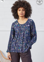 Printed Viscose Pintuck Top
MA4154