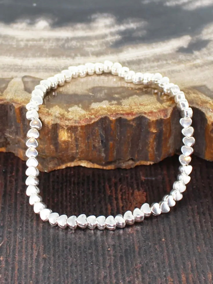 SP105H HEART ELASTICATED BRACELET [SILVER PLATE]