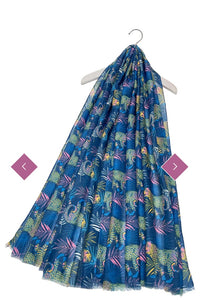7662 Scattered Leopard Print Frayed Scarf