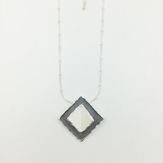 3D Diamond shaped Necklace