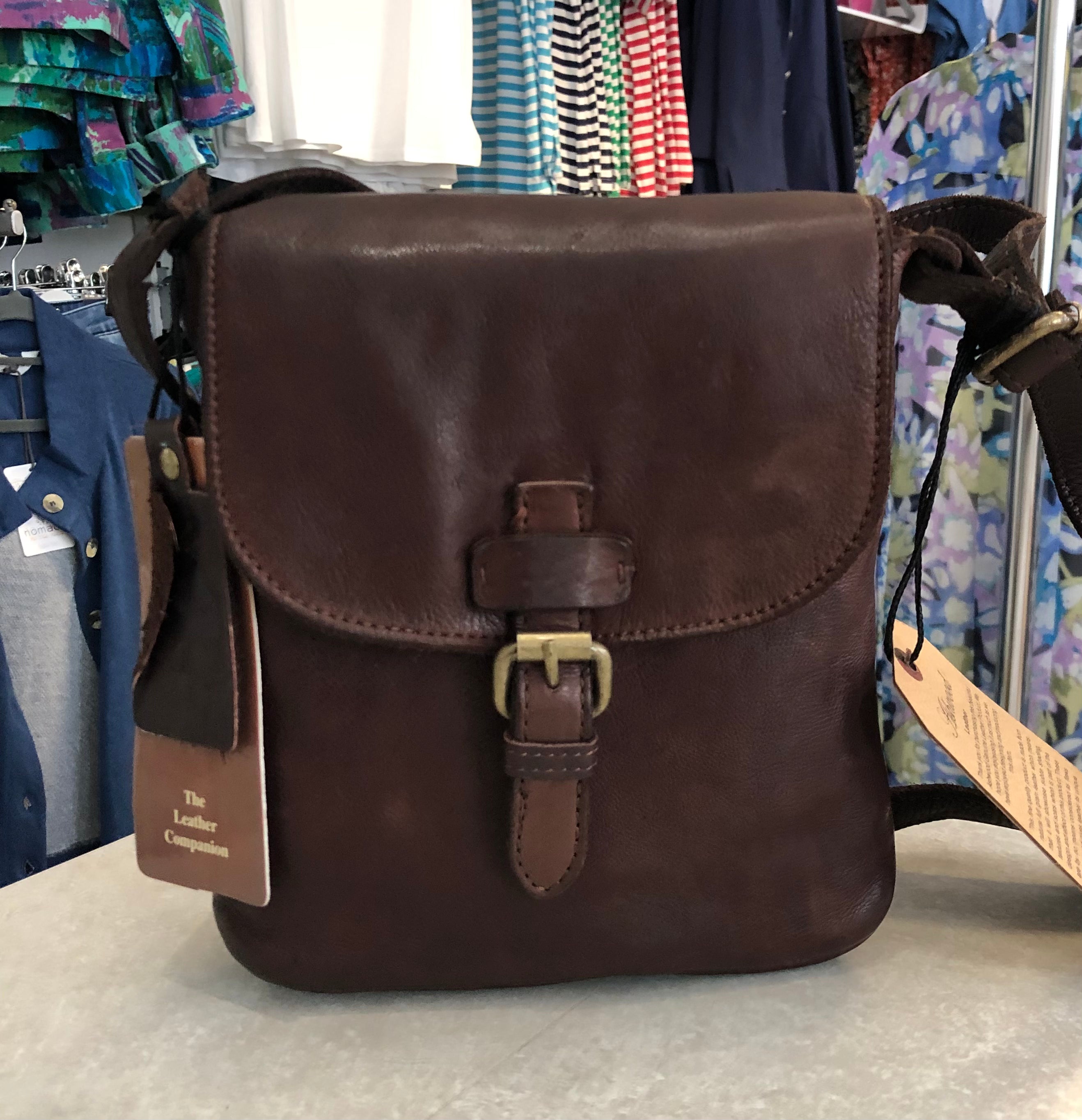 D-90 Ashwood Leather Crossbody Bag – Chapel Street Boutique